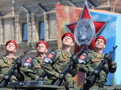 Latynina: Does Putin want war?