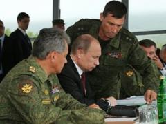 Bark, but do not bite. Russian journalist told whether Putin really wants war