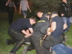 У Харківському кафе відвідувачі і охорона пішли  стінка на стінку 