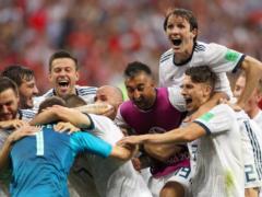 Cantona joked about the Kremlin s intervention in the victory over Spain