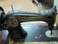 Russians tried to take out of Ukraine a rare sewing machine  Singer 