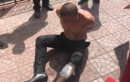 In Kiev, a man with a knife rushed to the cops