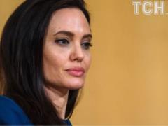 Angelina Jolie frankly told how Pitt got drunk, screamed and beat their children