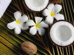 No harm: how to apply coconut oil on the face