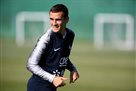 Griseman: Does Courtois really believe that Chelsea are playing like Barcelona?