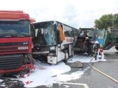 В Хмельницкой области в ДТП попал автобус с детьми