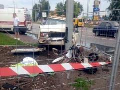 В Харькове водитель сбил коляску с грудным ребенком