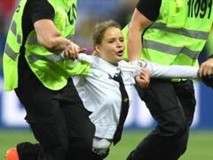 Participants of the action  Pussy Riot  in the finals of the World Cup 2018 delivered to the police