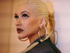 Christina Aguilera first published a photo with her son