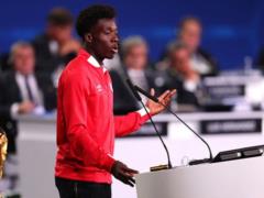 Bavaria is negotiating for a 17-year-old Canadian