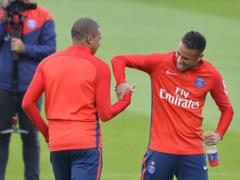 Neymar: I m trying to pass on my experience to Mbappa