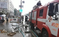 Рятувальники ліквідовують в Києві наслідки негоди