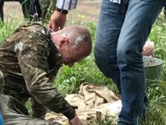 Protest against dismissal: under the building of the Ministry of Defense, a former military arson
