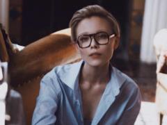 Ukrainian actress Ivanna Sakhno has lighted an open neckline in Hollywood