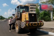 В Нижнем Тагиле приставы арестовали дорогую строительную технику