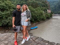 Тости рікою, і вино морем: Kishe «зіграв» весілля в сонячному Батумі