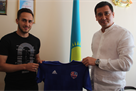 Ukrainian Chachua moved to Akzhayik