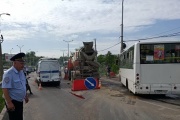 Accident involving a concrete mixer, a police car and a passenger bus divided Kamensk-Uralsky into two unconnected parts