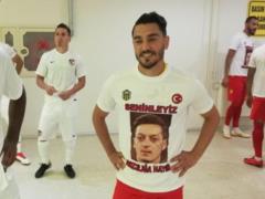 Club of the Turkish Super League went to the match in T-shirts with the image of Ozila