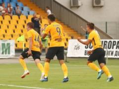  Alexandria  figured out with the debutant of the UPL and led the standings