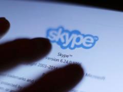 Microsoft has agreed not yet to bury the classic Skype
