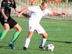 Во Второй лиге сыграл 52-летний футболист — это рекорд