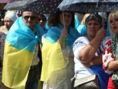 Rabinovich opposed the slogan  Glory to Ukraine 