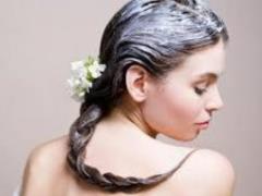 3 крутых домашних маски для пористых волос