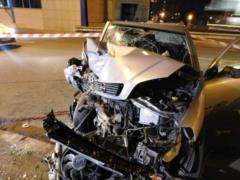 У Києві таксист під наркотиками врізався в бетонний стовп: загинула пасажирка