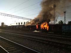 Near Kharkov, because of the fire of the freight car, a serious accident almost happened