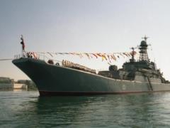 Шаланды из Одессы: корабли Незалежной в Азовском море подняли на смех