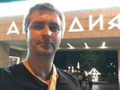 В Одессе выпустили три пули в активиста, который помогает участникам АТО