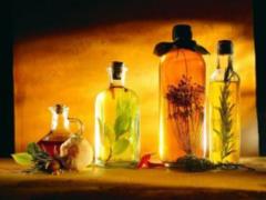 Ефірні масла замість свічок: 5 рецептів ароматних сумішей