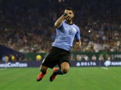 The double of Suarez helped Uruguay defeat Mexico