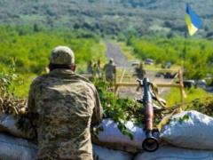 ООС: На фронте боевики 32 раза открывали огонь, погиб один военный, еще трое ранены