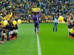 Weidenfeller held a farewell match: beaten 2 penalties and scored 2 goals