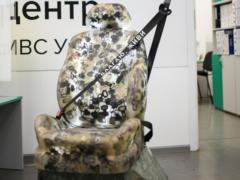 In the service centers of the Ministry of Internal Affairs have presented an art object - an armchair from automobile plugs