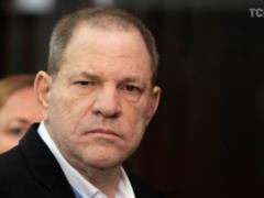 A video of Weinstein s meeting with a girl who accused him of rape appeared on the web