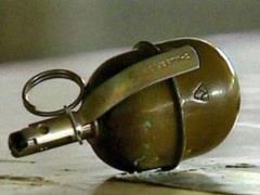 На Запорожье мужчина бросил в свою девушку гранату в общежитии