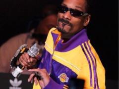 Rapper Snoop Dogg  sent  Kanye West and all the supporters of Trump