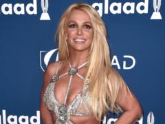 Negative experience of mammoplasty from Hollywood stars