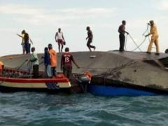 СМИ назвали причину крушения парома в Танзании