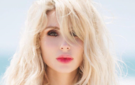 Loboda in a yellow and blue dress swept in the subway
