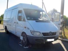 Two are inadequate with pasta tried to break into a minibus to Belarus