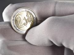 Euro puts record for record