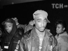 The network has pictures of  live  Tupac Shakur
