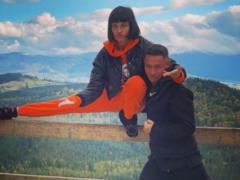 Rista Astafieva showed how with her husband on the edge of the abyss stretched leg