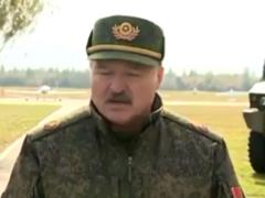 Лукашенко заговорив про підготовку до війни