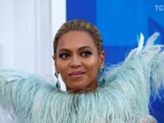Beyonce shared a rare photo with her father and thanked him for his love and support