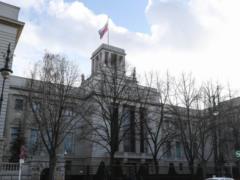 London refuses Russian diplomats
